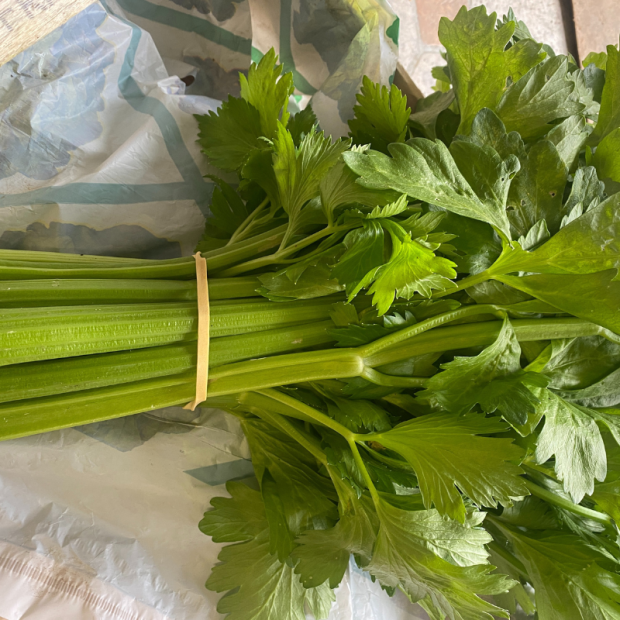 C&eacute;leri branche bio- Du Panier &agrave; l'Assiette